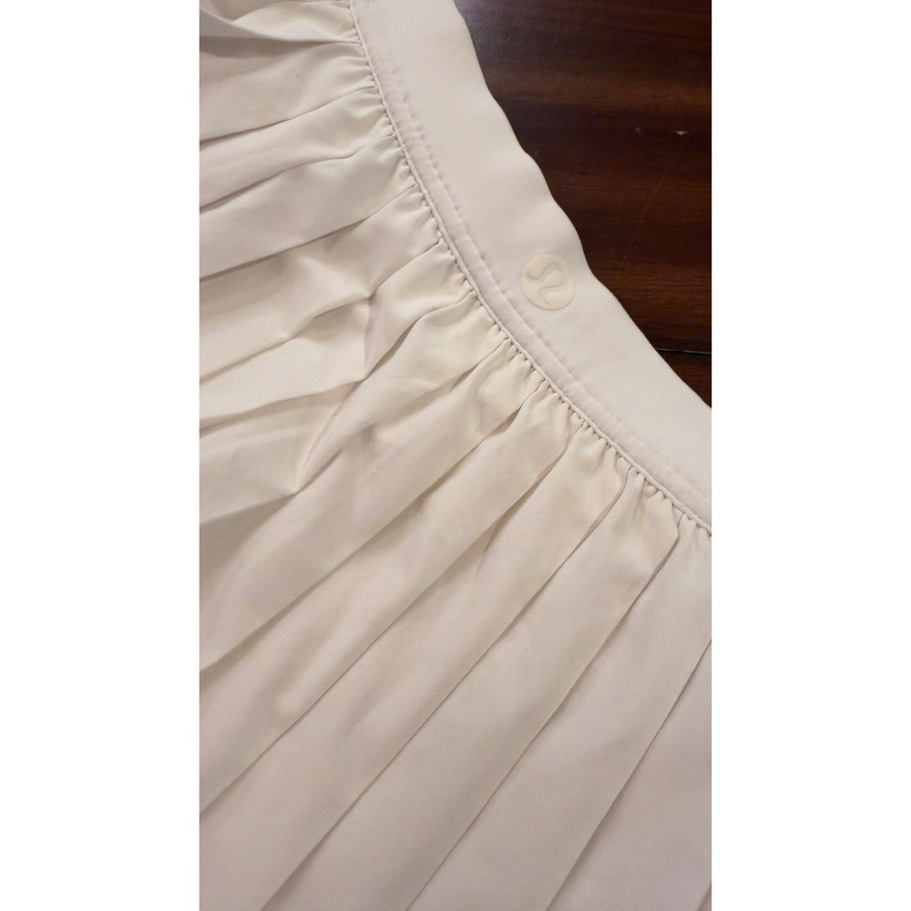 Lululemon White Pleated Tennis Skirt Size 4 Activewear Mini Skirt - Picture 13 of 16